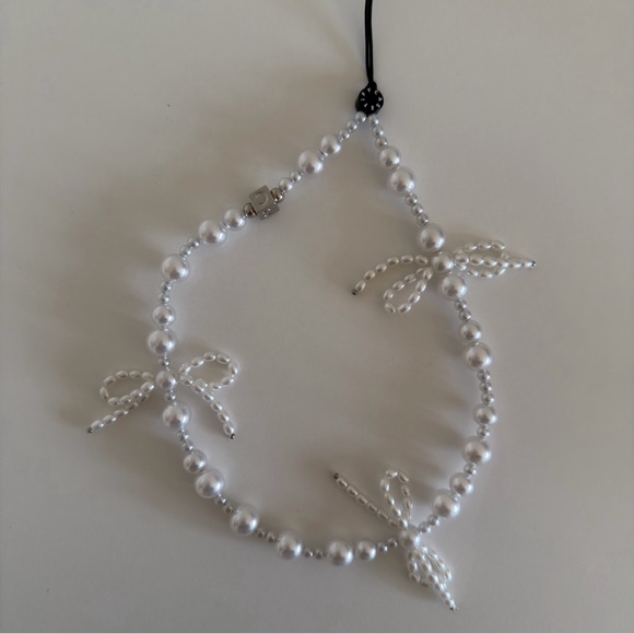 Casetify Bow Phone Charm - Frosted Bows - Picture 8 of 9